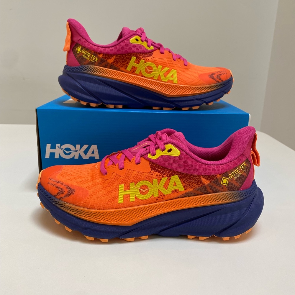 Hoka Women’s Challenger ATR 7 GTX Vibrant Orange/Pink Yarrow size 6 New in Box - Picture 5 of 8